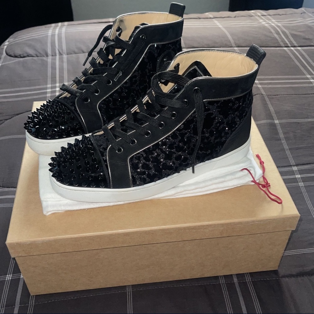 Christian Louboutin Lou spikes Black Size 9